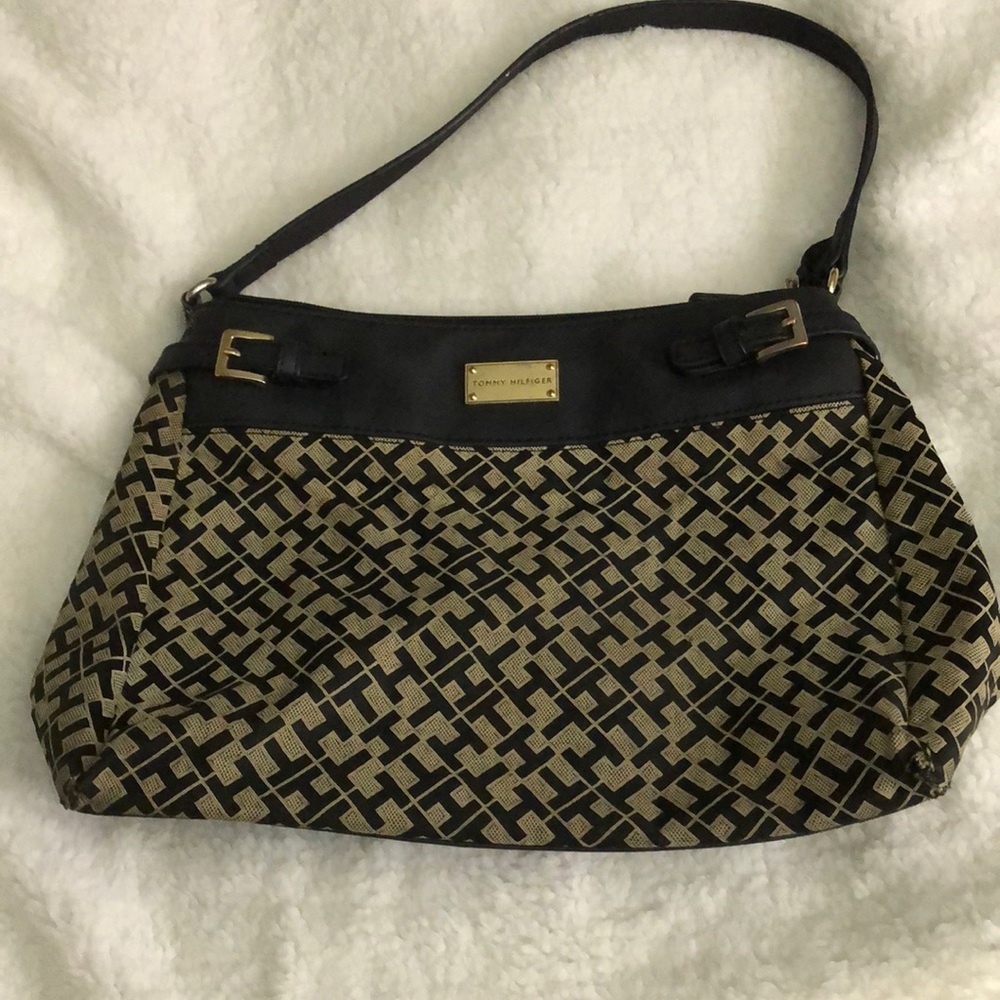 Tommy Hilfiger satchel